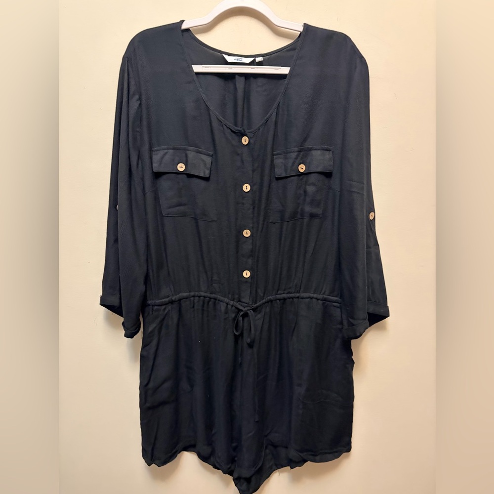 LA VIE EN ROSE Black Viscose 3/4 Sleeve Romper